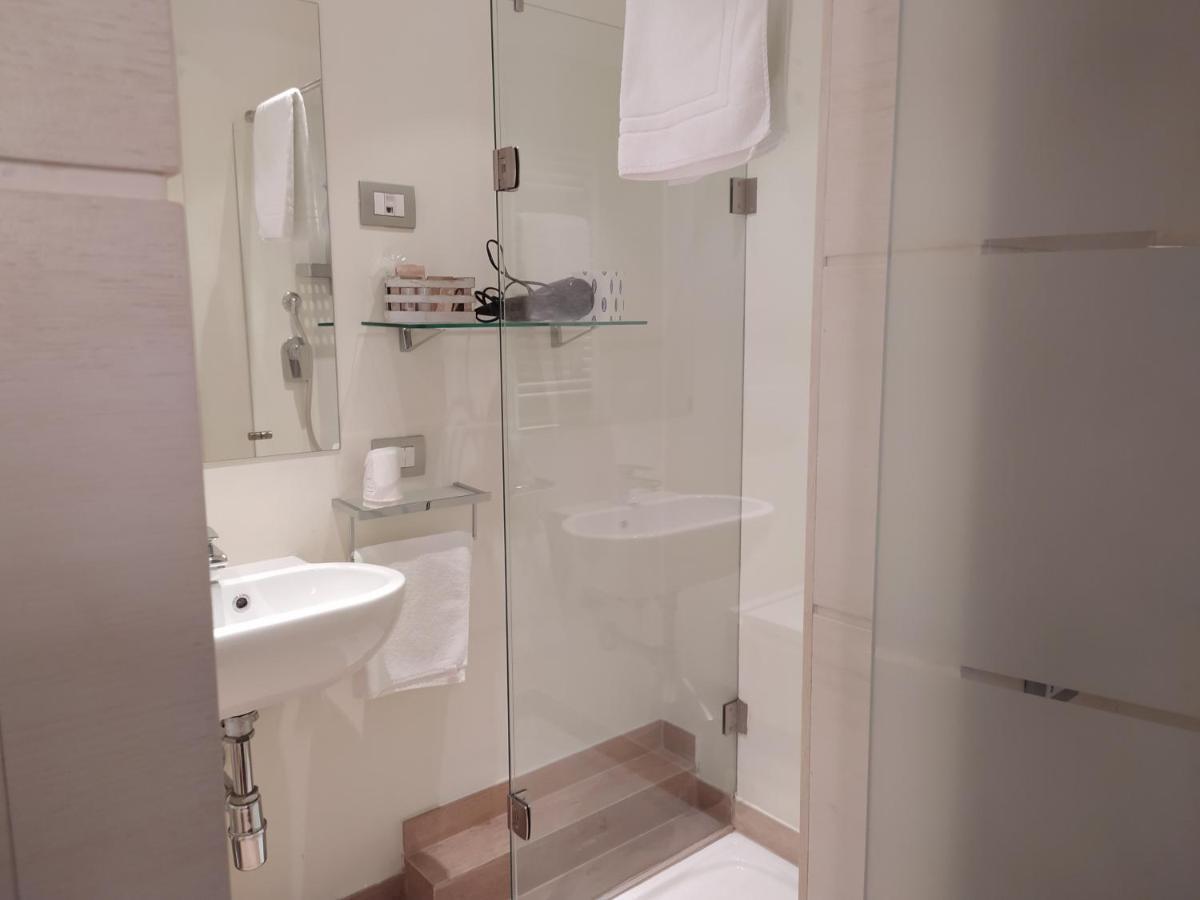 Hotel Molo73 à Empoli Extérieur photo
